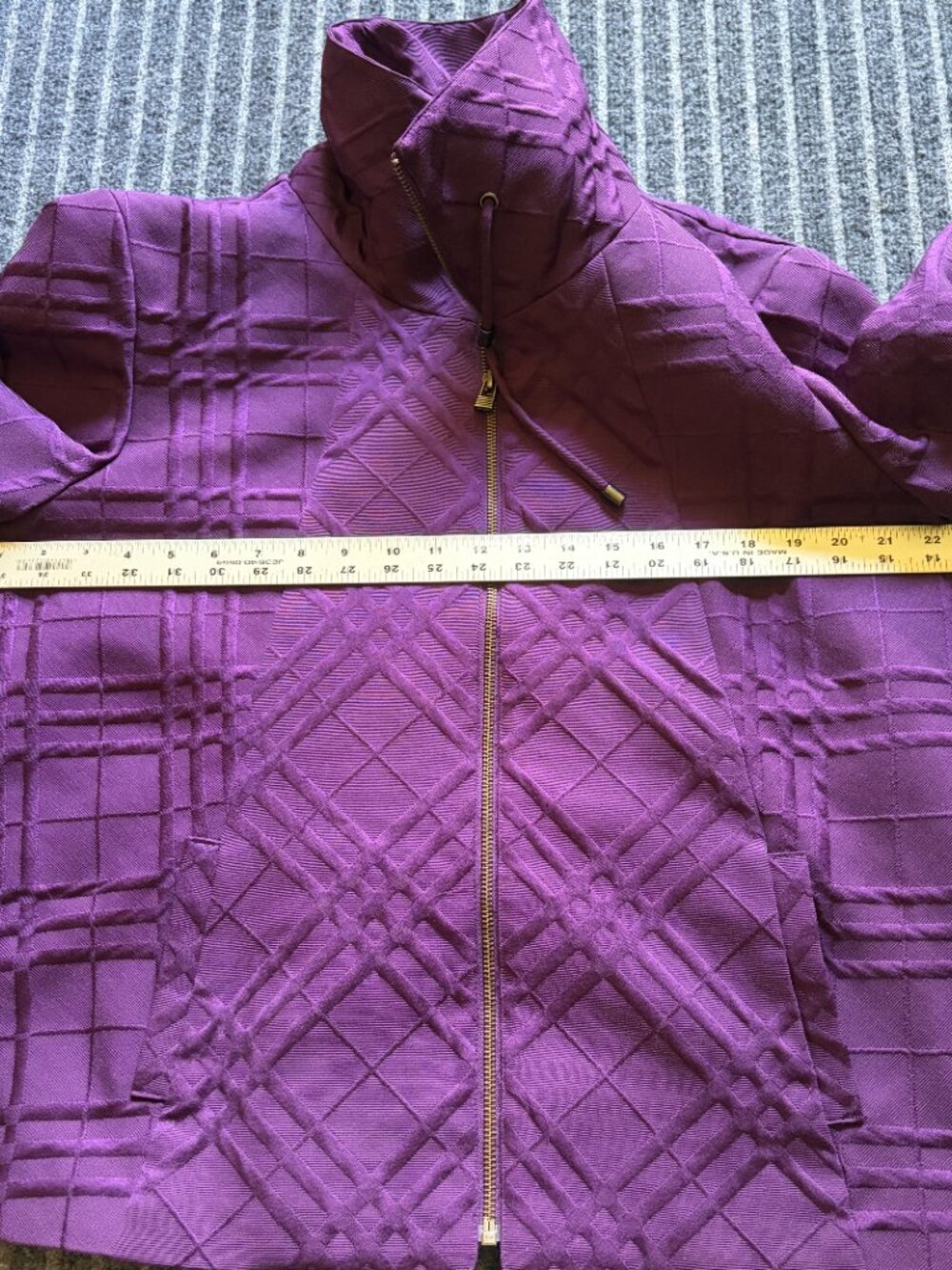 Chico's lightweight quilted Jacket Size Medium (Size 2) Purple - Picture 9 of 10